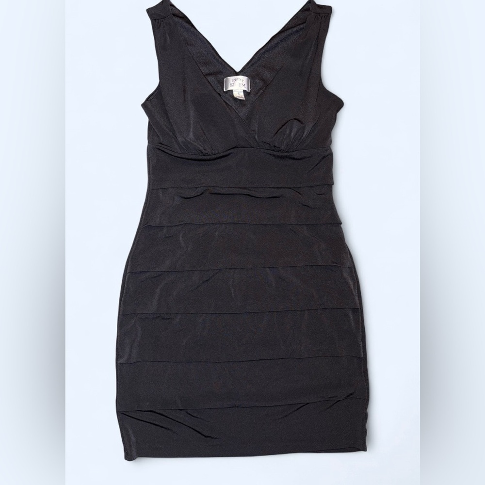 Sweet Storm Black V-Neck Tiered Bandage Mini Dress • Size Small